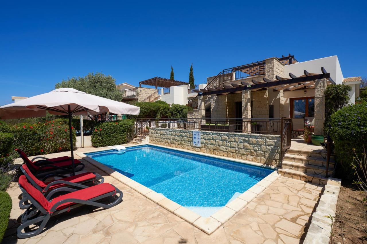 3 Bedroom Villa Madelini With Private Pool, Aphrodite Hills Resort Kouklia Exterior photo