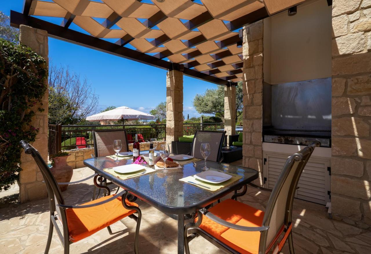 3 Bedroom Villa Madelini With Private Pool, Aphrodite Hills Resort Kouklia Exterior photo