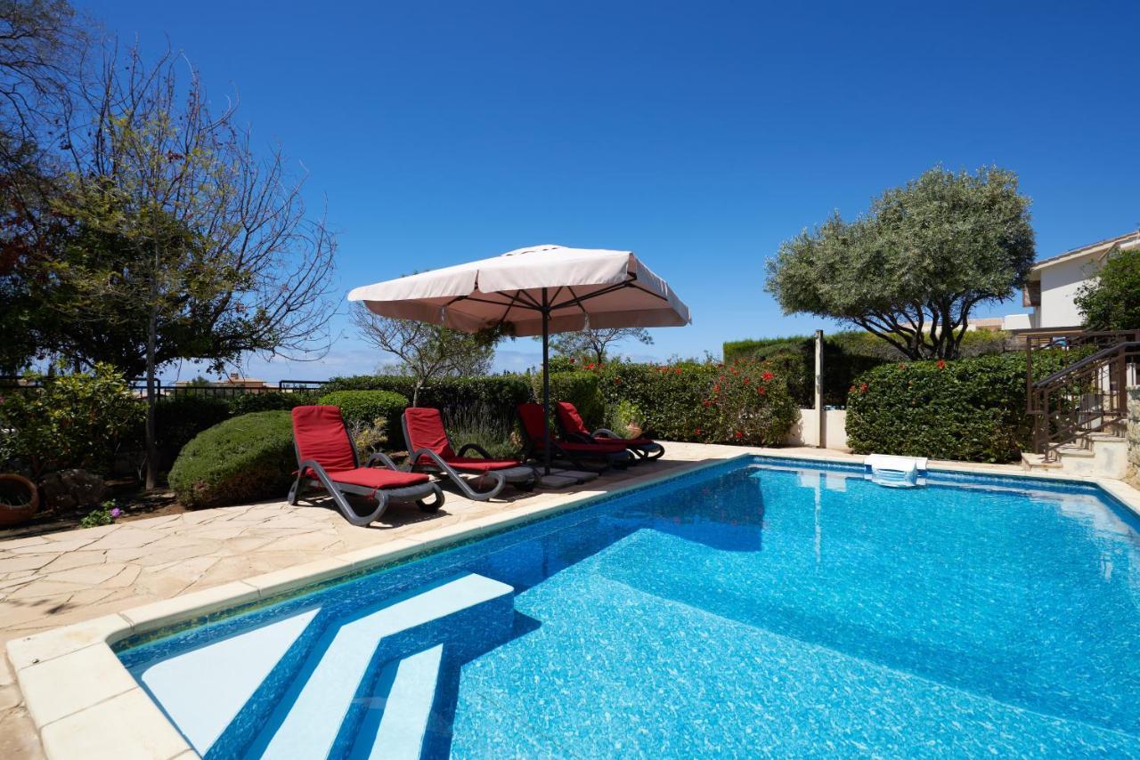 3 Bedroom Villa Madelini With Private Pool, Aphrodite Hills Resort Kouklia Exterior photo