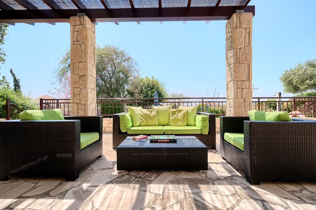 3 Bedroom Villa Madelini With Private Pool, Aphrodite Hills Resort Kouklia Exterior photo